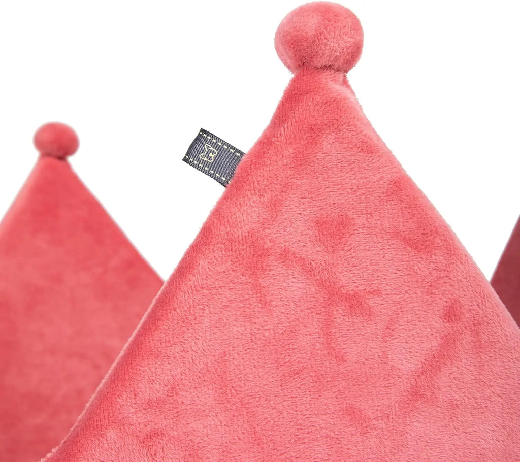 Cozy Crown Pet Bed