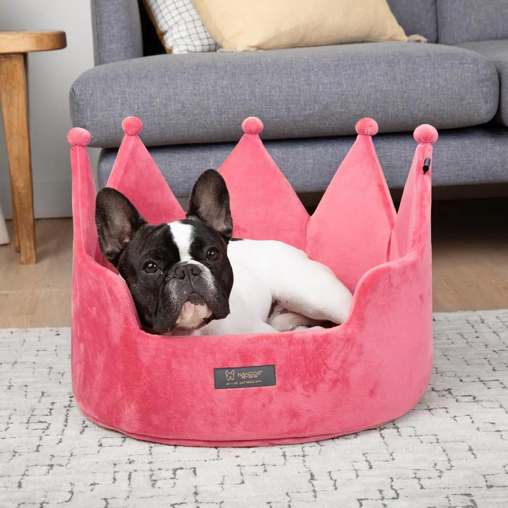 Cozy Crown Pet Bed